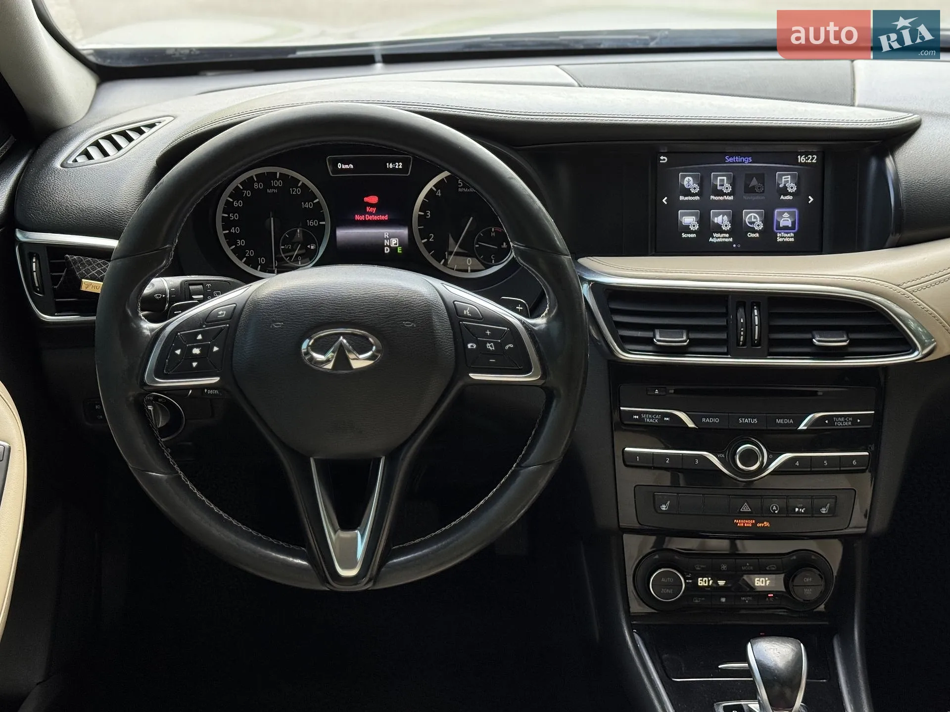 2016 Infiniti QX30 - мініатюра 17