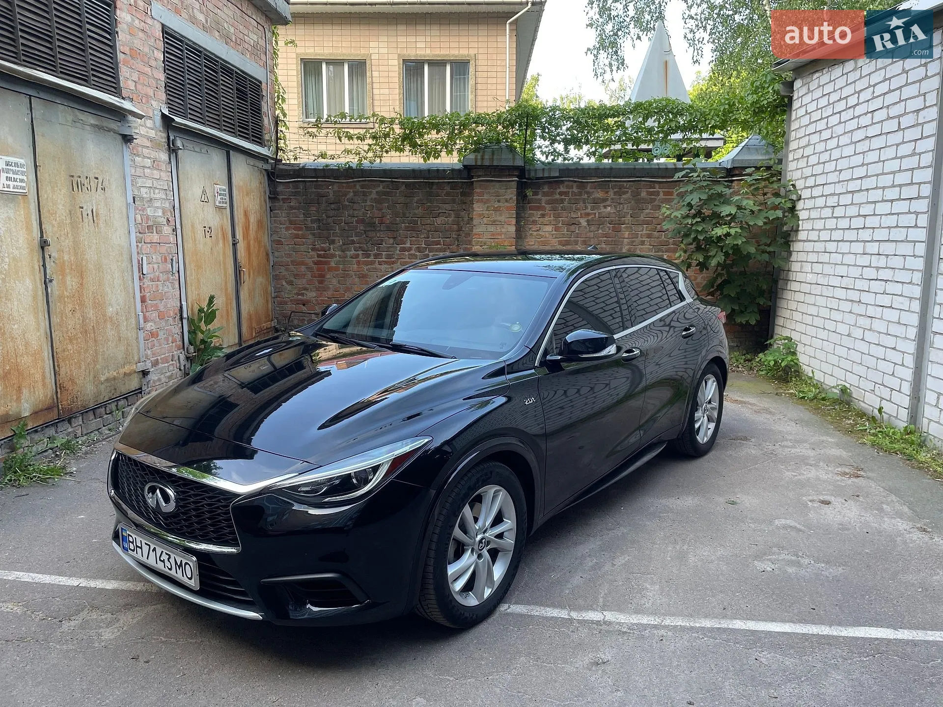 2017 Infiniti QX30 - мініатюра 4