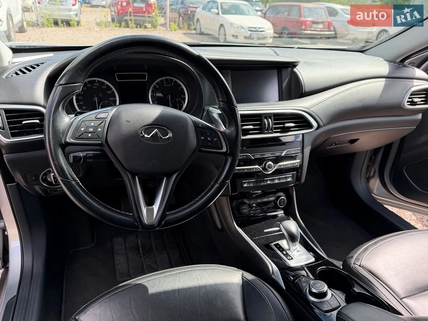 2017 Infiniti QX30 - мініатюра 10