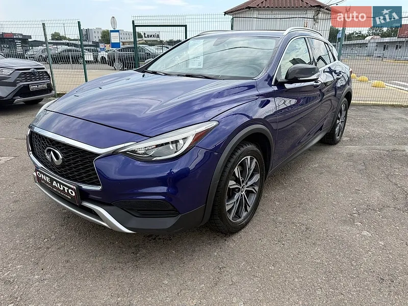 Infiniti QX30