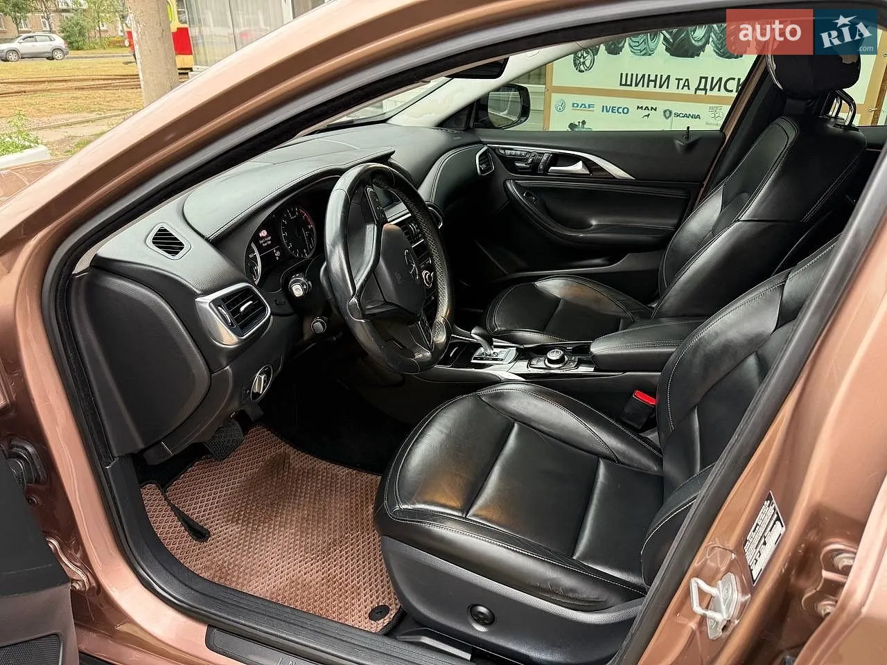 2016 Infiniti QX30 - мініатюра 7