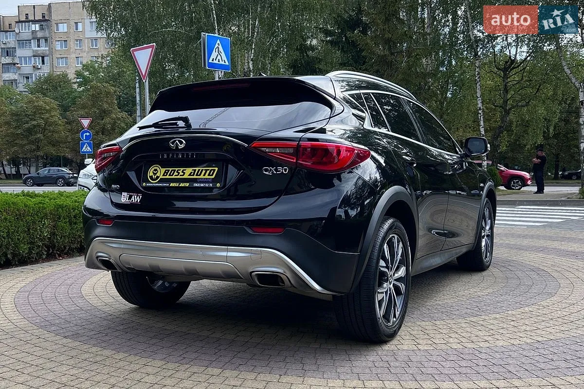2017 Infiniti QX30 - мініатюра 7
