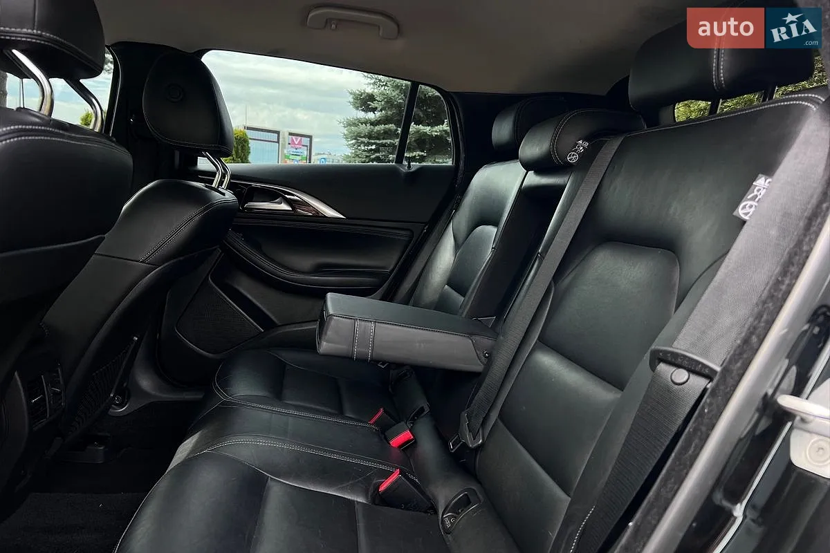 2017 Infiniti QX30 - мініатюра 26