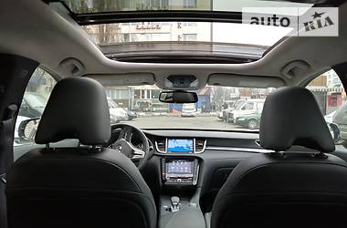 Позашляховик / Кросовер Infiniti QX50 2018 в 