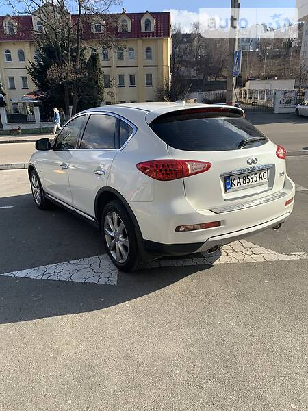 Позашляховик / Кросовер Infiniti QX50 2016 в Києві