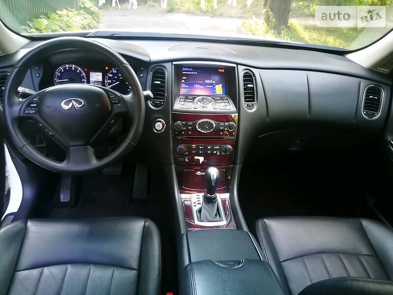Позашляховик / Кросовер Infiniti QX50 2016 в Білій Церкві