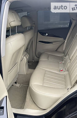 Infiniti QX50