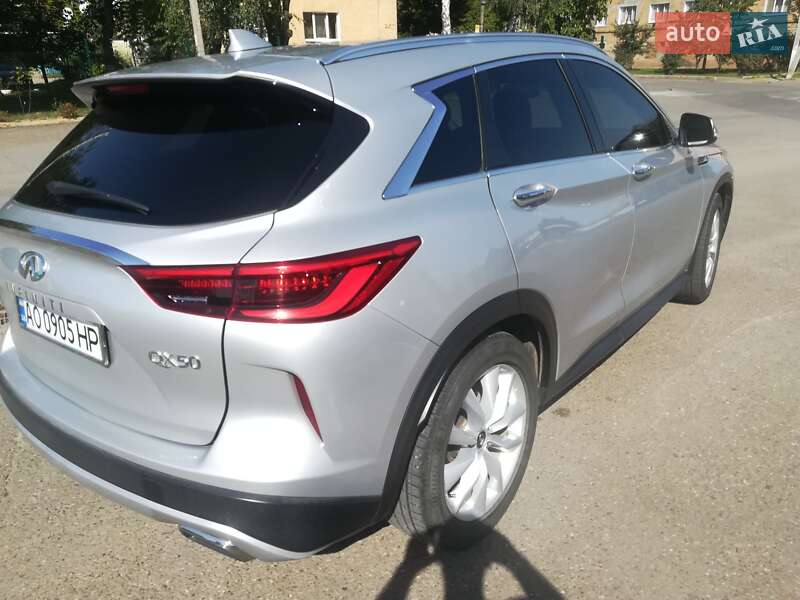 Внедорожник / Кроссовер Infiniti QX50 2018 в Виноградове