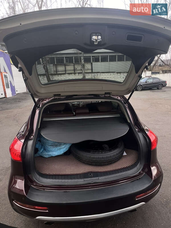 Внедорожник / Кроссовер Infiniti QX50 2017 в Киеве