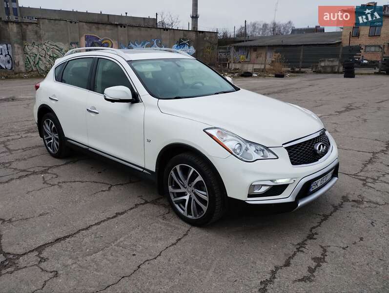 Внедорожник / Кроссовер Infiniti QX50 2017 в Ровно