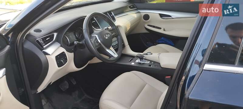 Infiniti QX50 2020