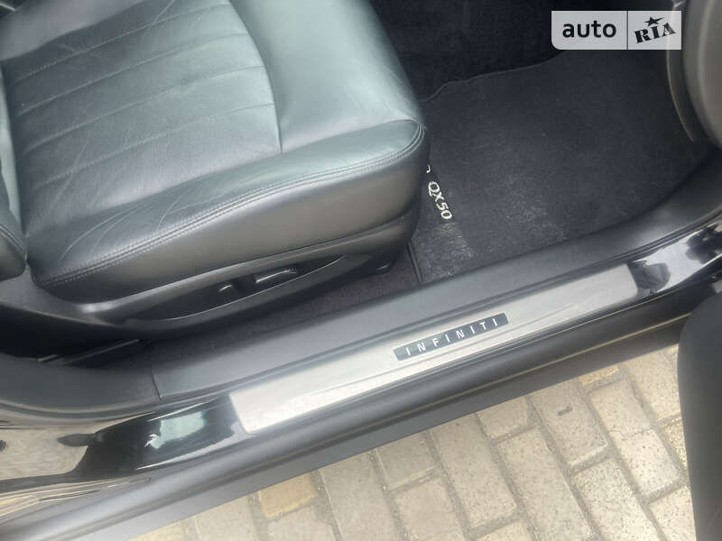 Внедорожник / Кроссовер Infiniti QX50 2017 в Белой Церкви