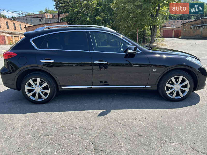 Позашляховик / Кросовер Infiniti QX50 2016 в Харкові