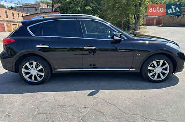 Внедорожник / Кроссовер Infiniti QX50 2016 в 