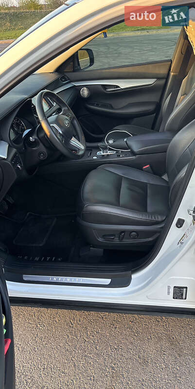 Позашляховик / Кросовер Infiniti QX50 2018 в Полтаві