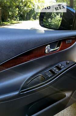 Внедорожник / Кроссовер Infiniti QX50 2016 в 