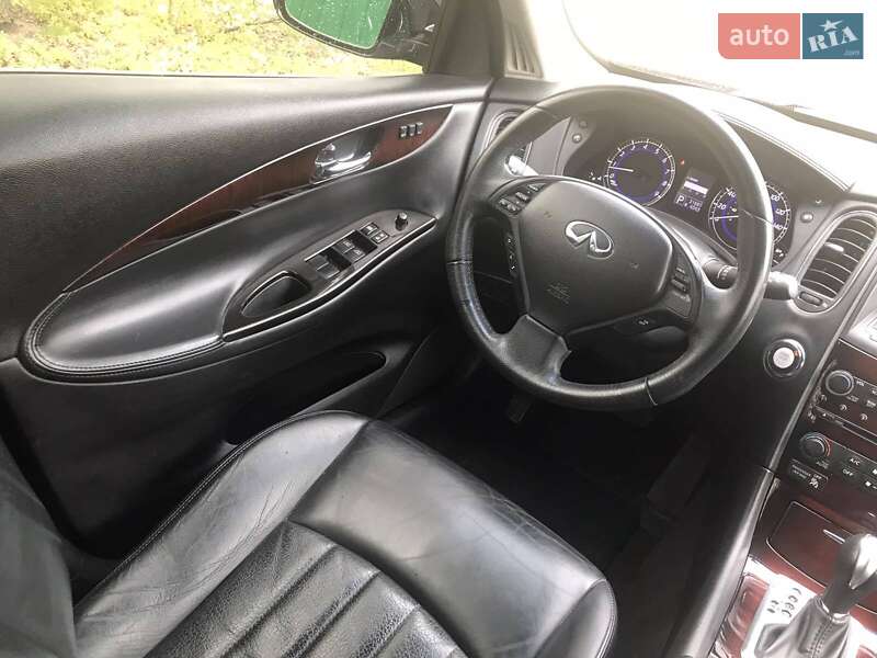 Позашляховик / Кросовер Infiniti QX50 2013 в Харкові