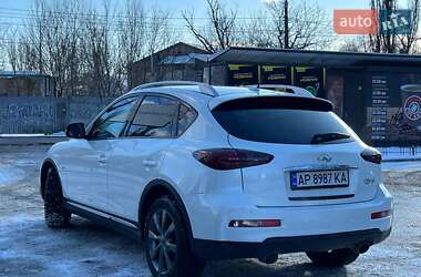 Внедорожник / Кроссовер Infiniti QX50 2016 в 
