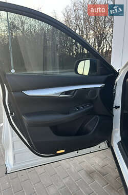 Позашляховик / Кросовер Infiniti QX50 2021 в 