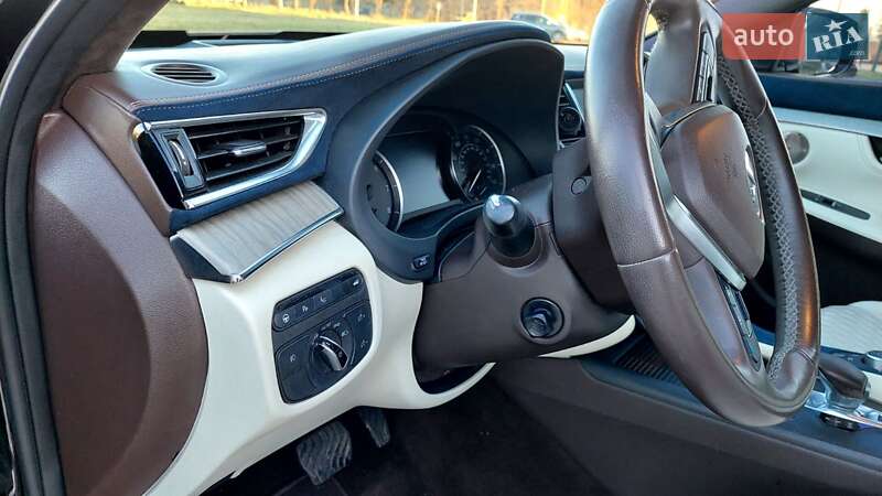 Внедорожник / Кроссовер Infiniti QX50 2018 в Бродах