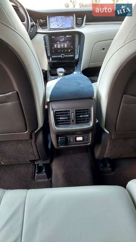 Внедорожник / Кроссовер Infiniti QX50 2018 в Бродах