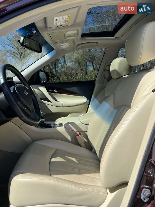 Позашляховик / Кросовер Infiniti QX50 2017 в Києві