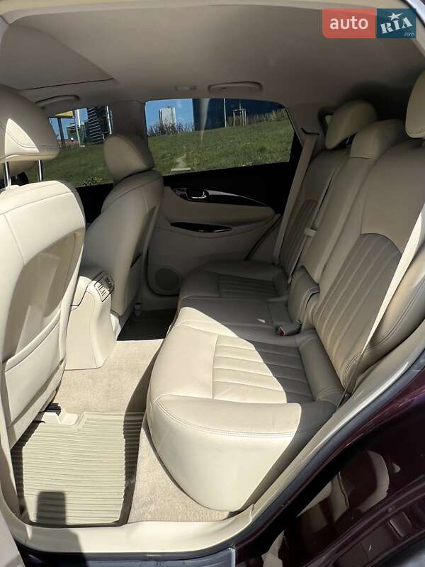 Позашляховик / Кросовер Infiniti QX50 2017 в Києві