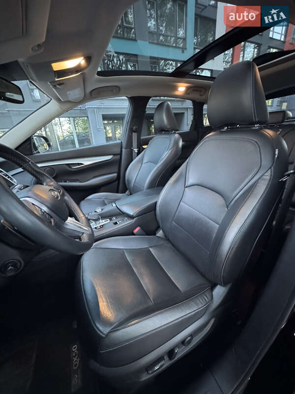 Внедорожник / Кроссовер Infiniti QX50 2018 в Чернигове