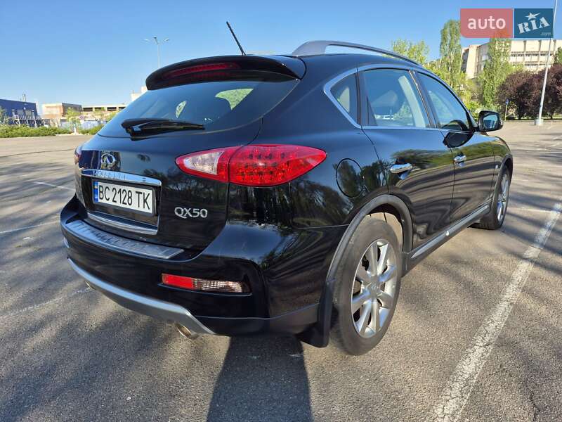 Позашляховик / Кросовер Infiniti QX50 2017 в Миколаєві