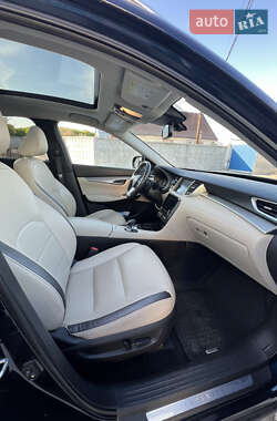 Позашляховик / Кросовер Infiniti QX50 2019 в 