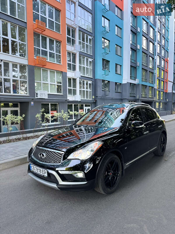 Внедорожник / Кроссовер Infiniti QX50 2017 в 