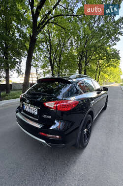 Внедорожник / Кроссовер Infiniti QX50 2017 в 