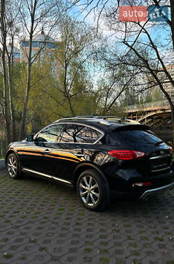 Внедорожник / Кроссовер Infiniti QX50 2016 в 