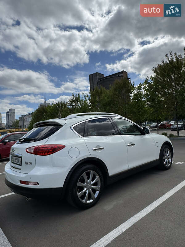 Внедорожник / Кроссовер Infiniti QX50 2013 в Киеве