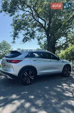 Позашляховик / Кросовер Infiniti QX50 2021 в 