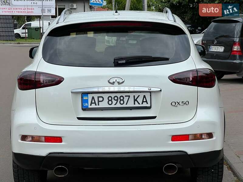 Позашляховик / Кросовер Infiniti QX50 2016 в Києві