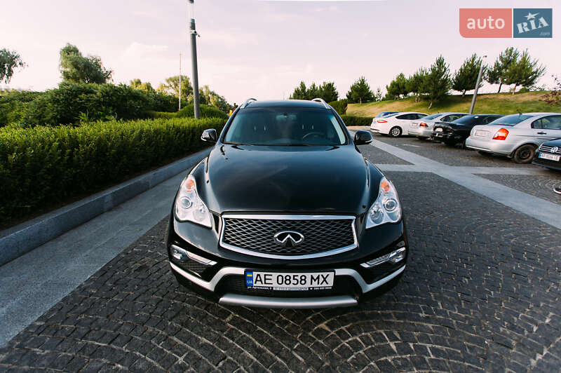 Внедорожник / Кроссовер Infiniti QX50 2017 в Ивано-Франковске