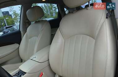 Внедорожник / Кроссовер Infiniti QX50 2016 в 