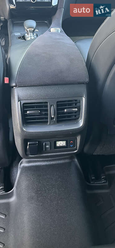 Внедорожник / Кроссовер Infiniti QX50 2019 в Вараше