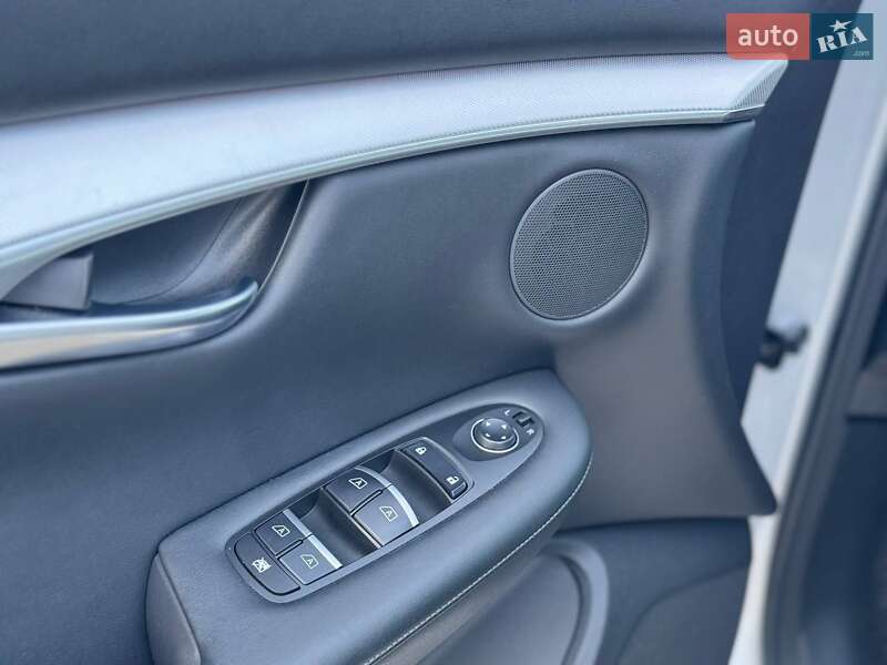 Внедорожник / Кроссовер Infiniti QX50 2020 в Черкассах