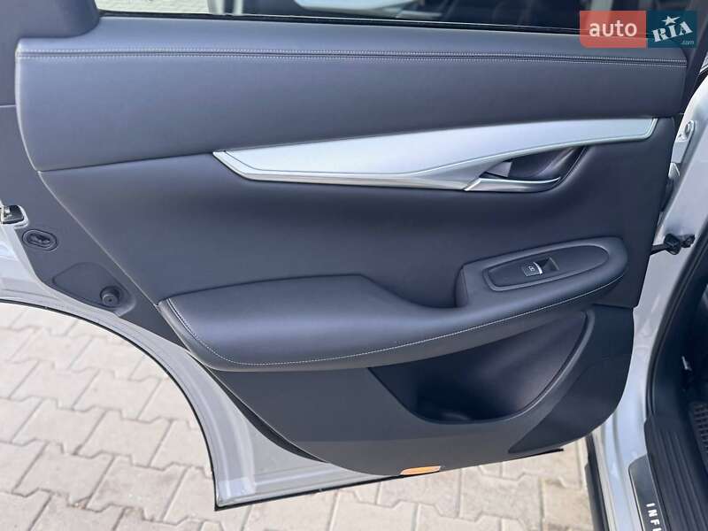 Внедорожник / Кроссовер Infiniti QX50 2020 в Черкассах