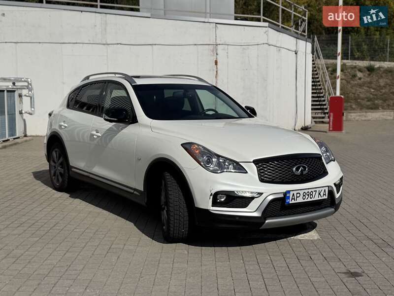 Внедорожник / Кроссовер Infiniti QX50 2016 в Запорожье
