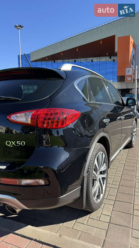 Внедорожник / Кроссовер Infiniti QX50 2017 в Маневичах