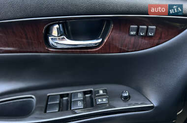 Внедорожник / Кроссовер Infiniti QX50 2017 в 