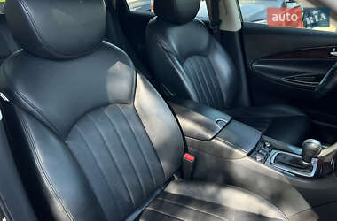 Внедорожник / Кроссовер Infiniti QX50 2017 в 