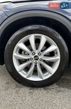 Внедорожник / Кроссовер Infiniti QX50 2019 в 