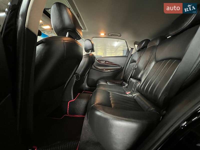 Позашляховик / Кросовер Infiniti QX50 2016 в Одесі