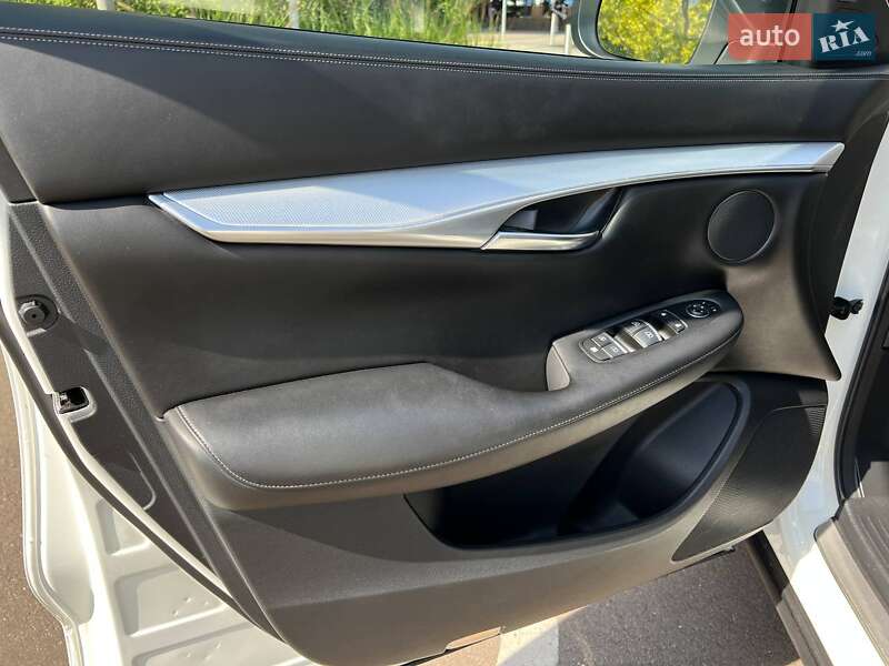 Внедорожник / Кроссовер Infiniti QX50 2021 в Киеве фото 12 Внедорожник / Кроссовер Infiniti QX50 2021 в Киеве