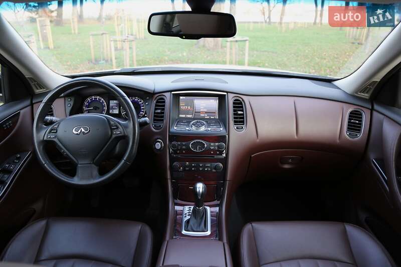 Внедорожник / Кроссовер Infiniti QX50 2017 в Киеве