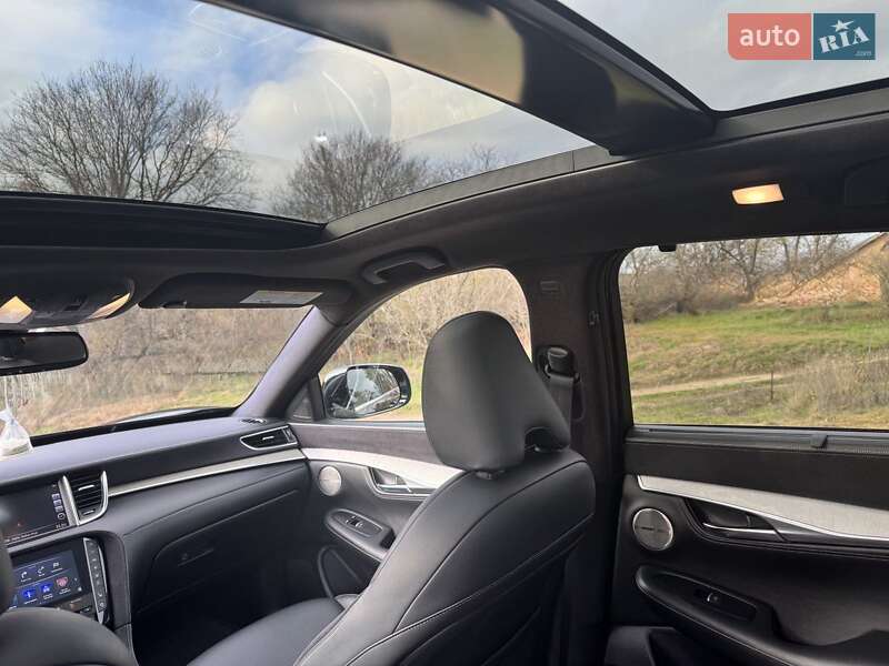 Внедорожник / Кроссовер Infiniti QX50 2018 в Корсуне-Шевченковском